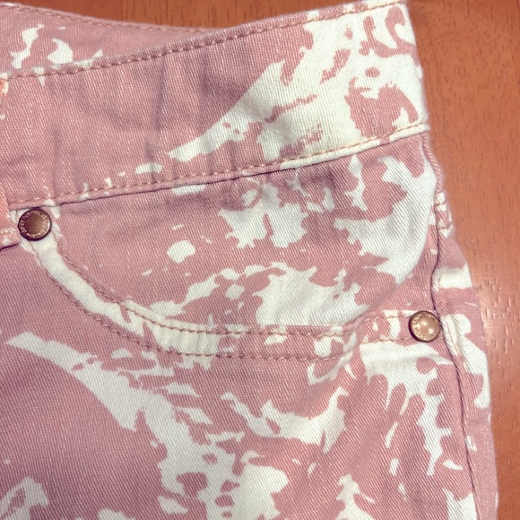 Daisy Fuentes Pink White size 10 skinny ankle jeans EUC - Picture 4 of 5